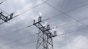 Arcing on overhead powerlines
